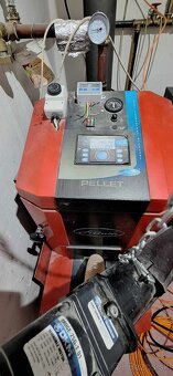 peletkovy kotol Attack pellet Automatic PLUS 8-30kw - 2