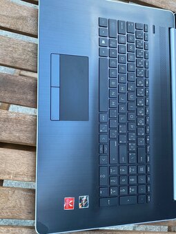 Notebook HP 17-ca0001nc 17,3” AMD Ryzen 5,8GBDDR4,256GBSSD - 2