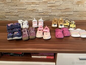 Predám 9 párov detských topánok - 2