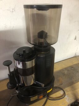 Profi mkynček na kávu aj s dávkovačom - 2