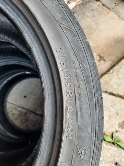 Letne pneu Dunlop 215/45r16 - 2