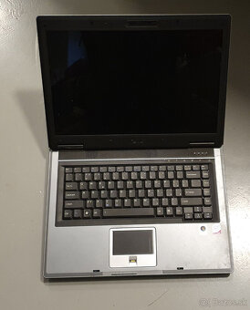 funkcny notebook - 2