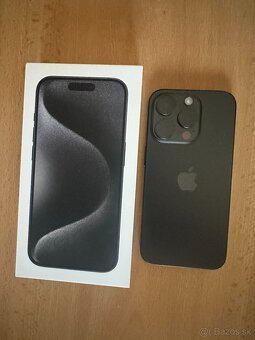 iPhone 15 Pro 256GB Black Titanium - 2