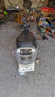 Adams 125 - 2