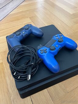 Playstation 4 - 2