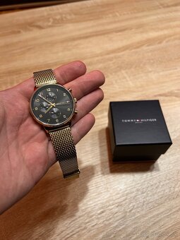 Tommy Hilfiger pánsky set – hodinky + náramok - 2