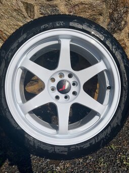 Japan Racing JR3 225/45 R17 - 2