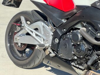 Suzuki GSR600 - 2