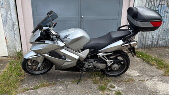 Honda VFR800 - 2