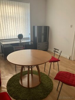 Prenajom 4 izb bytu v úplnom centre - 2