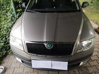Škoda octavia tour 1.6 benzín - 2