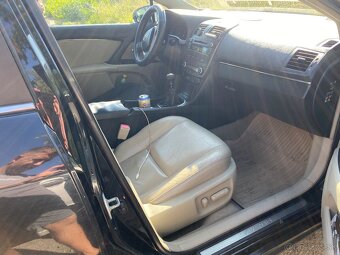 Toyota Avensis - 2