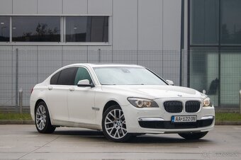 BMW Rad 7 740d xDrive 01/2011 - 2