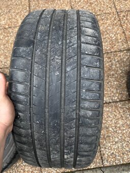 Letné Pneu 245/40 R19 - 2