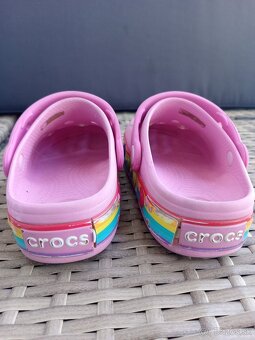 Predám detske crocs - 2