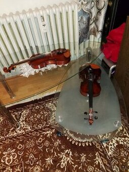 Predam bez husly len stolik ako novy - 2