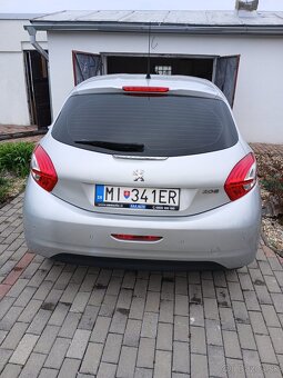 Peugeot 208 - 2