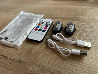 Bezdrôtové RGB LED diódy do interiéru auta - 2