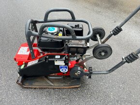 Vibračná doska BOMAG BVP 18/45 HONDA - 2