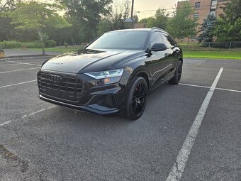 Audi q8 sline - 2
