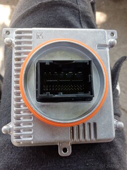 Napájecí modul pre elektroniku světlometu škoda octaviaIV - 2