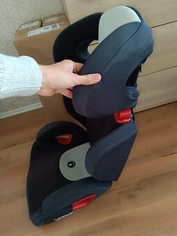 Používaná autosedačka - 2