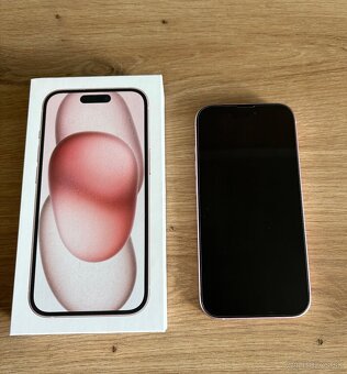 Na predaj Apple iPhone 15 v ružovej farbe - 2