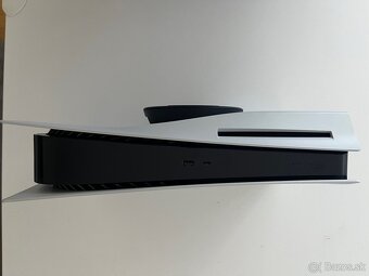 PS5 s mechanikou + ovládač - 2