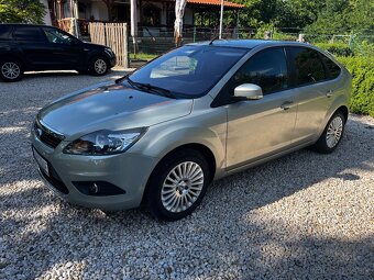 Ford Focus (MK2) 1.8i 92kW - Titanium (SK) - 2