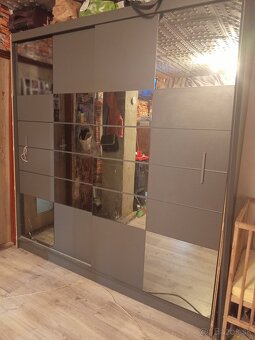 Skriňa na predaj - 2