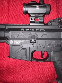 Predám airsoftovu zbraň - 2