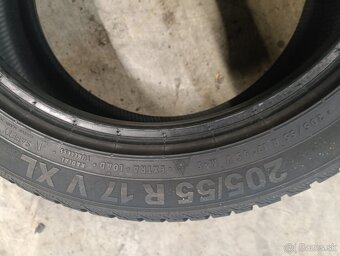 205/55R17 - 2