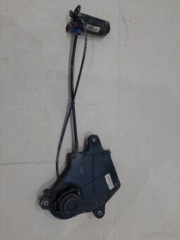 predam navyjak rezervy na peugeot a citroen - 2