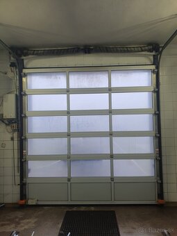 Priemyselná garážová brána 3x3m - 2