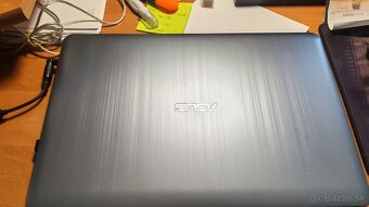 Predám laptop ASUS VivoBook 15 - 2