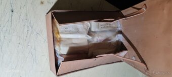 Retro lekarnicka - 2