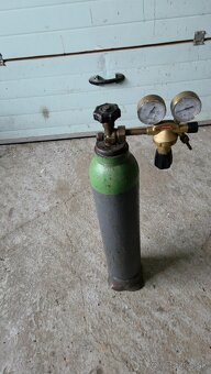 Predam 2xkrat fľašu CO2, malú fľašu argon - 2