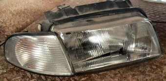 Audi a4 b5 pred FL - predné svetlá so smerovkami - 2