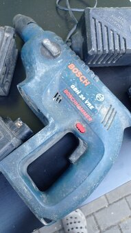 Predám akú vŕtačky Bosch a Berner - 2