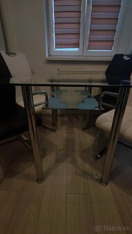 Jedálenský stôl+ stoličky - 2