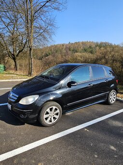 Mercedes Benz B150 - 2