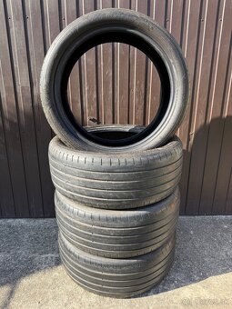 Letné pneu Goodyear 235/40 R19 - 2