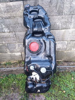 Hliníkový kryt nádrže Rival Toyota Hilux - 2