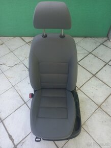 Škoda Octavia 2 sedačky - 2
