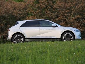 Hyundai IONIQ 5 v TOP vybave 305 koni a 605Nm 4x4 garažované - 2