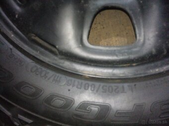 Predám bfgoodrich mud terrain 205 80 r16 - 2
