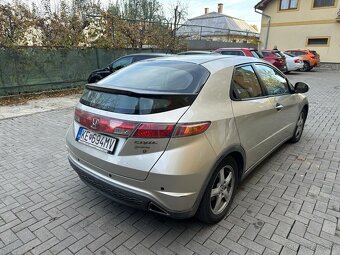Predám Hondu Civic 2.2.cdti. - 2