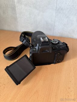 Nikon D5100 s objektívom Nikkor AF-S DX 18-105mm - 2