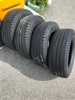 Predam 4 ks pneu Michelin Agilis letné 235/65R16C - 2