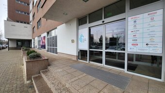 Špičkové obchodno - kancelárske priestory na mieru - OPROTI - 2